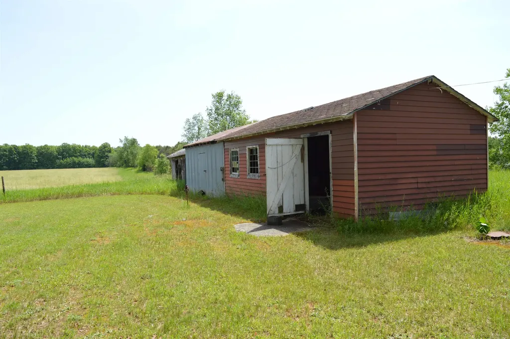 6268 E M-72 Excelsior Township MI 49646