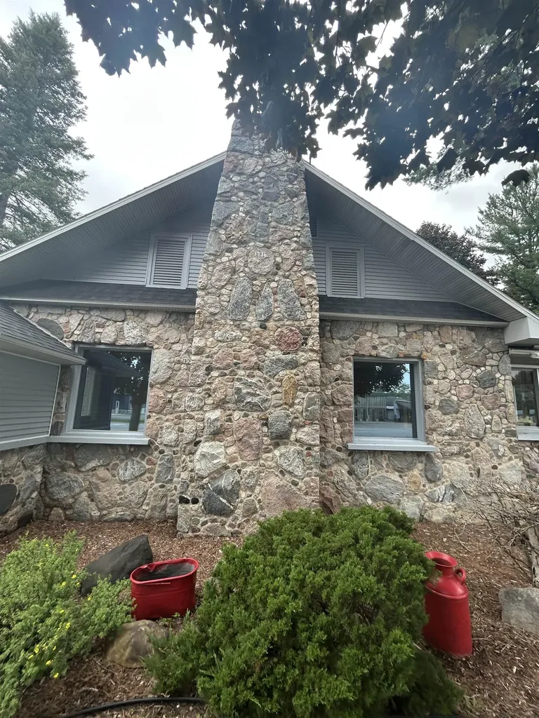 613 E Cayuga Street Kearney Township MI 49615