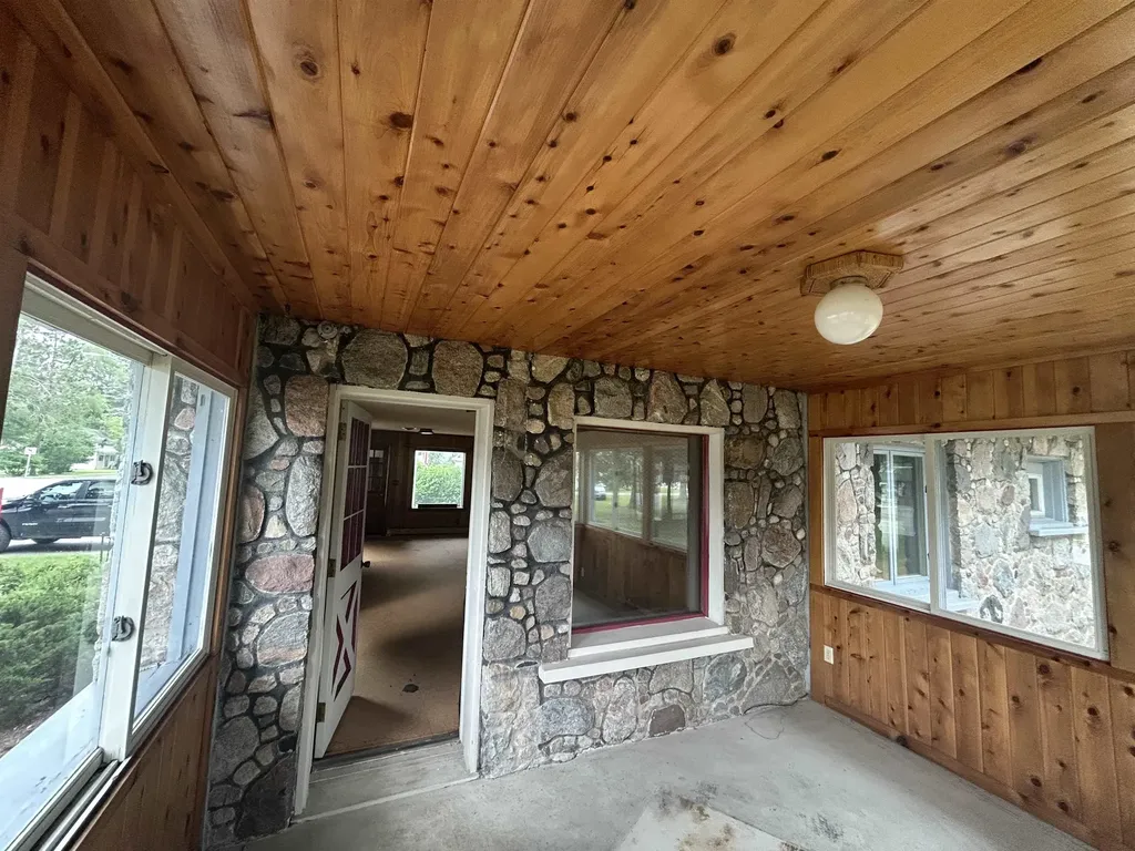 613 E Cayuga Street Kearney Township MI 49615