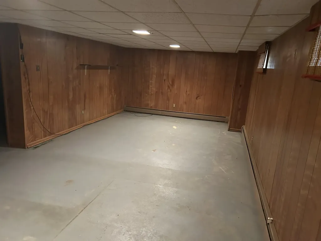 613 E Cayuga Street Kearney Township MI 49615