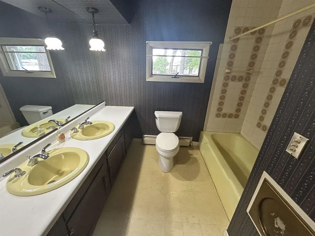 613 E Cayuga Street Kearney Township MI 49615