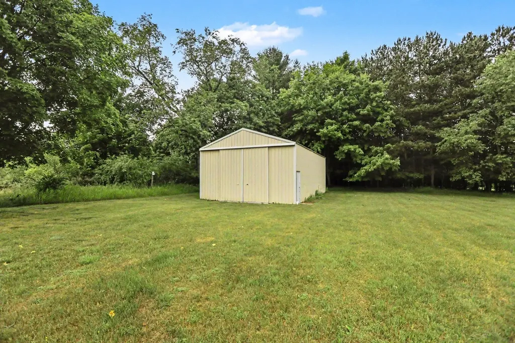131 George Street Crystal Lake Township MI 49635