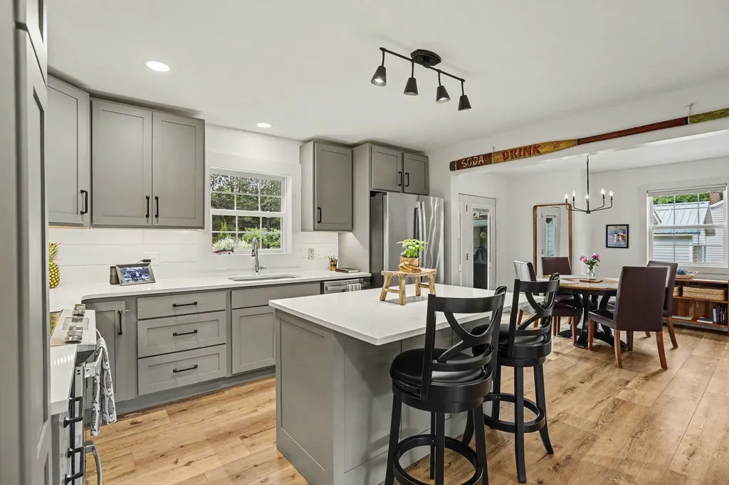 131 George Street Crystal Lake Township MI 49635
