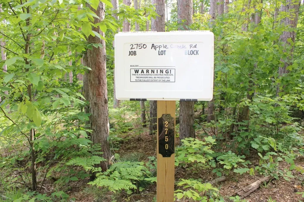 2750 NE Apple Creek Road Kalkaska Township MI 49646