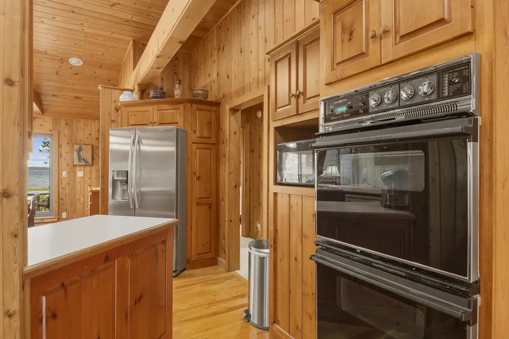 9421 Fairview Avenue Whitewater Township MI 49690