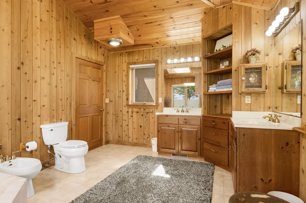 9421 Fairview Avenue Whitewater Township MI 49690