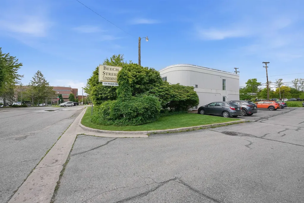 124 Beech Street Traverse City City MI 49684