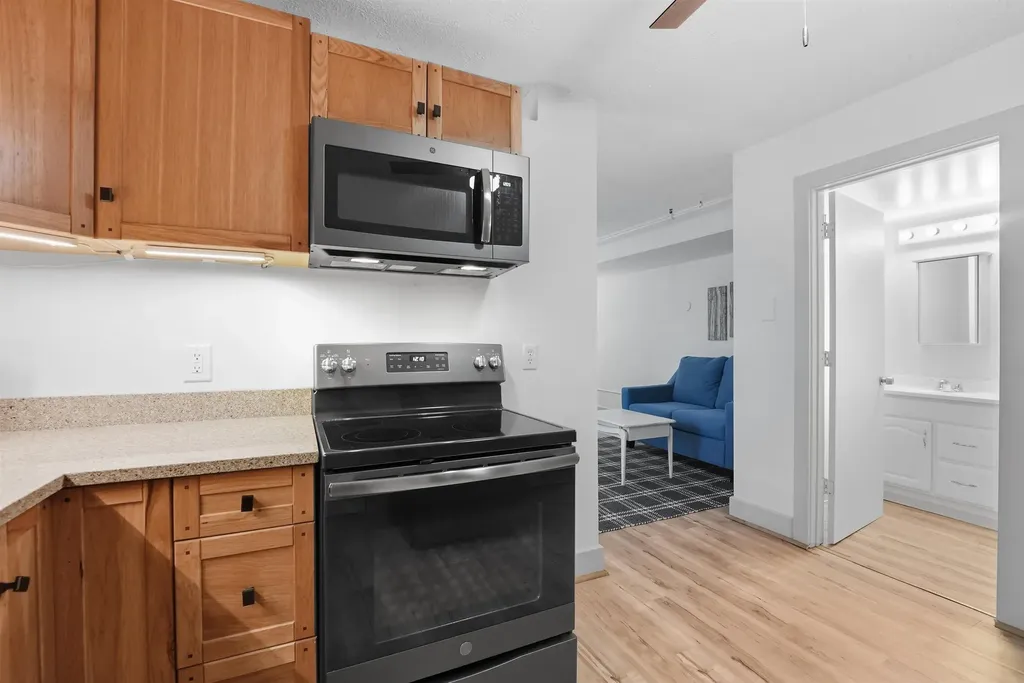 124 Beech Street Traverse City City MI 49684