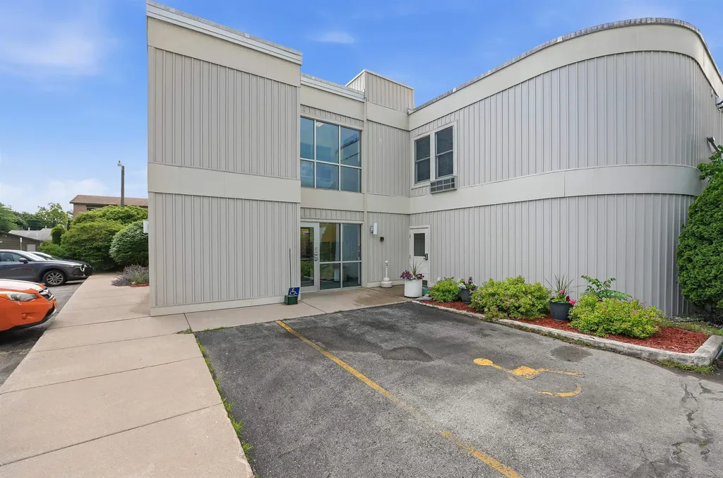 124 Beech Street Traverse City City MI 49684