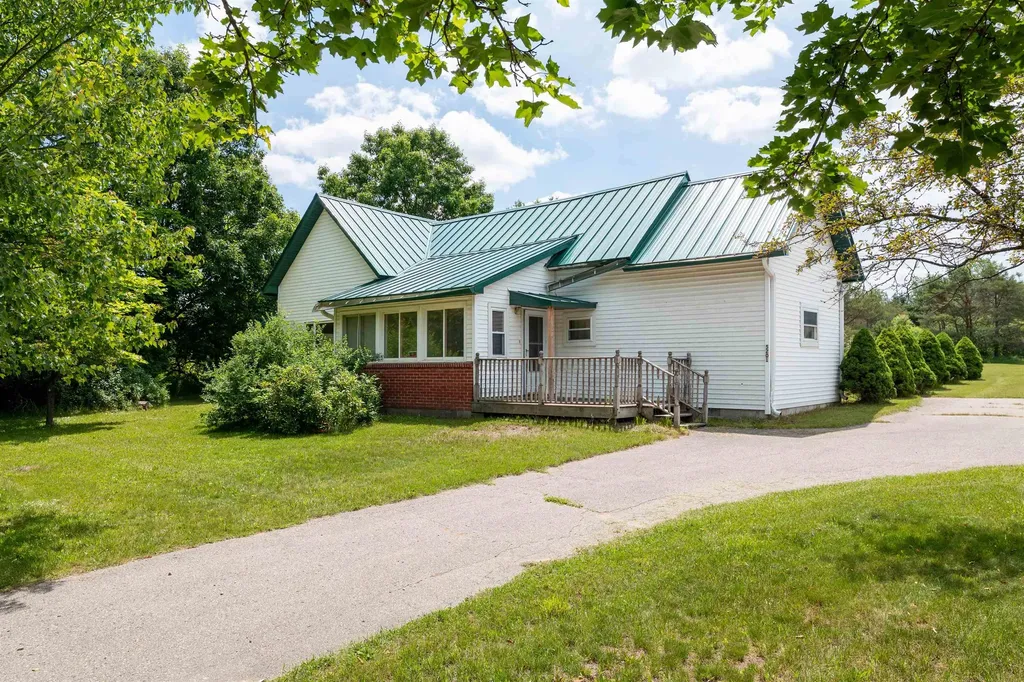 5201 W 14 Road Antioch Township MI 49668