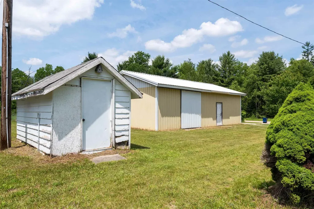 5201 W 14 Road Antioch Township MI 49668