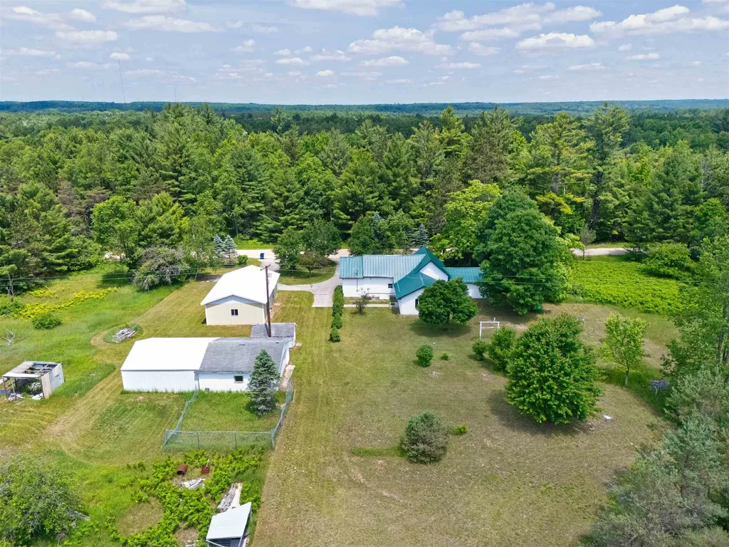 5201 W 14 Road Antioch Township MI 49668