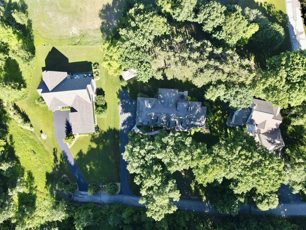 5552 S Spyglass Ridge Drive Suttons Bay Township MI 49682