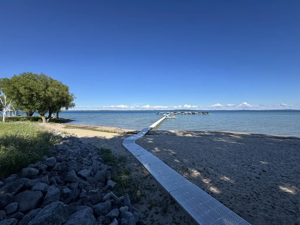 5552 S Spyglass Ridge Drive Suttons Bay Township MI 49682