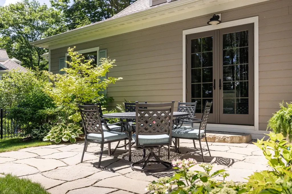 5552 S Spyglass Ridge Drive Suttons Bay Township MI 49682