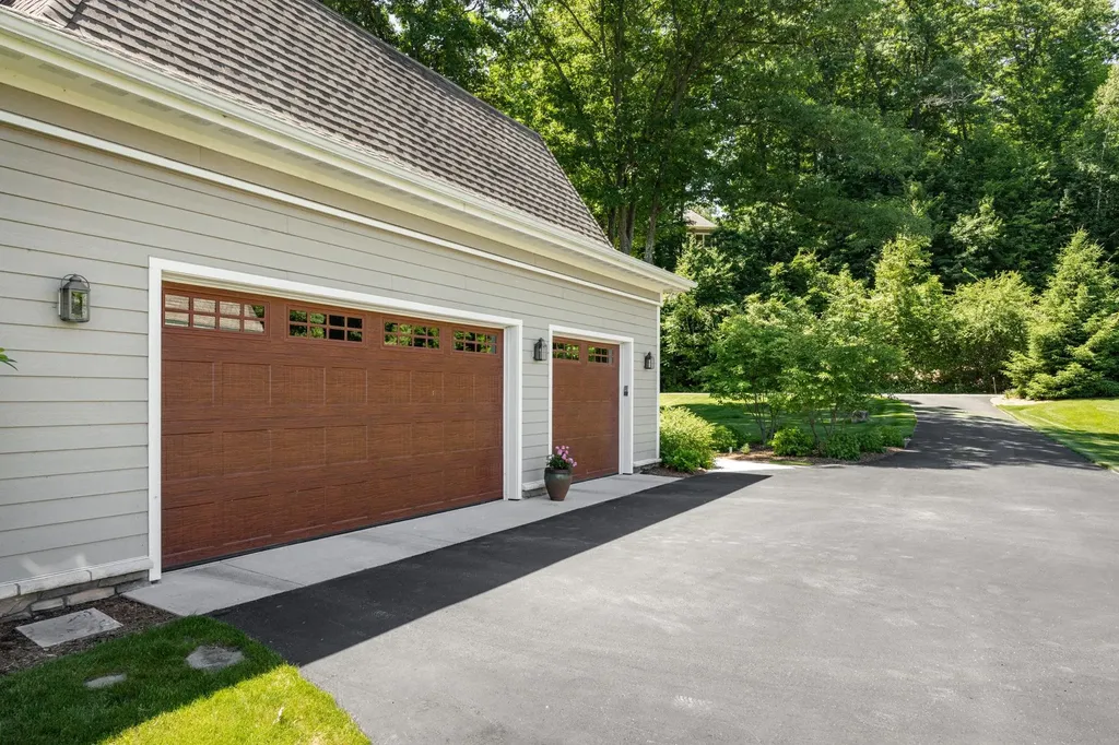 5552 S Spyglass Ridge Drive Suttons Bay Township MI 49682