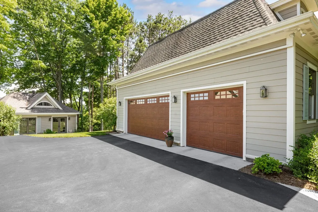 5552 S Spyglass Ridge Drive Suttons Bay Township MI 49682
