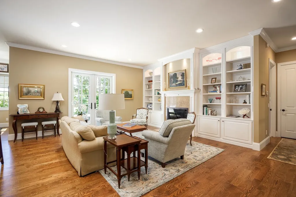 5552 S Spyglass Ridge Drive Suttons Bay Township MI 49682