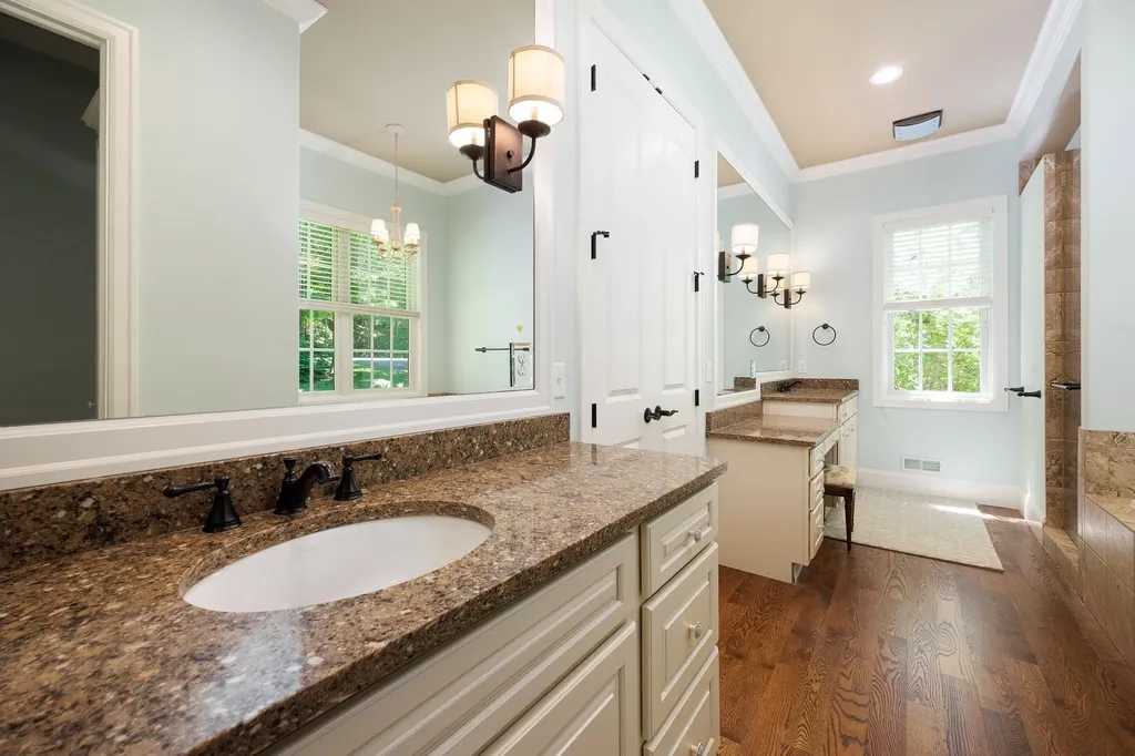 5552 S Spyglass Ridge Drive Suttons Bay Township MI 49682
