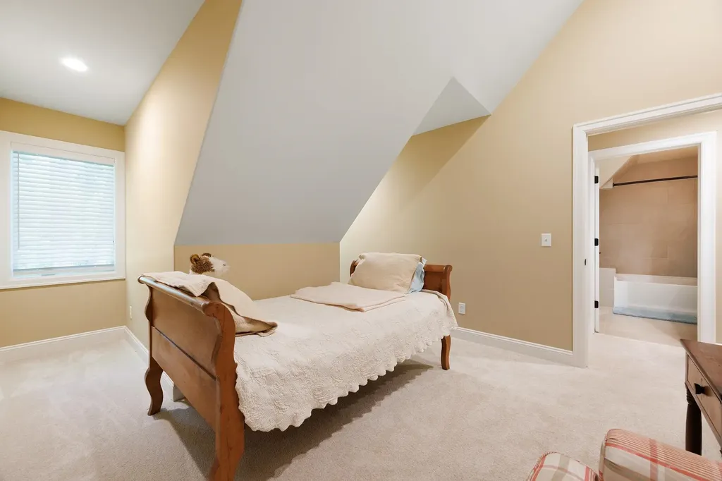 5552 S Spyglass Ridge Drive Suttons Bay Township MI 49682
