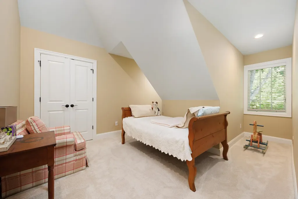 5552 S Spyglass Ridge Drive Suttons Bay Township MI 49682
