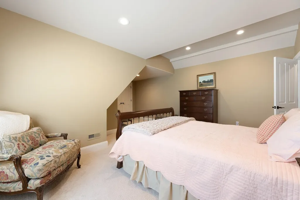 5552 S Spyglass Ridge Drive Suttons Bay Township MI 49682