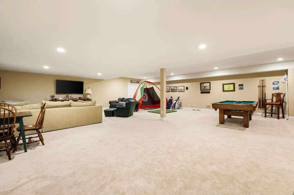 5552 S Spyglass Ridge Drive Suttons Bay Township MI 49682