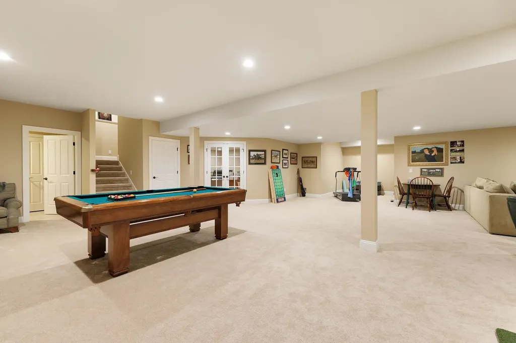 5552 S Spyglass Ridge Drive Suttons Bay Township MI 49682