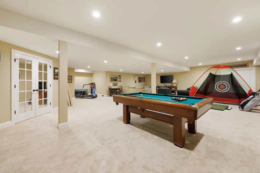 5552 S Spyglass Ridge Drive Suttons Bay Township MI 49682
