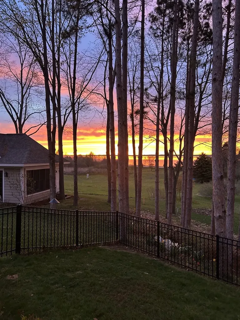 5552 S Spyglass Ridge Drive Suttons Bay Township MI 49682
