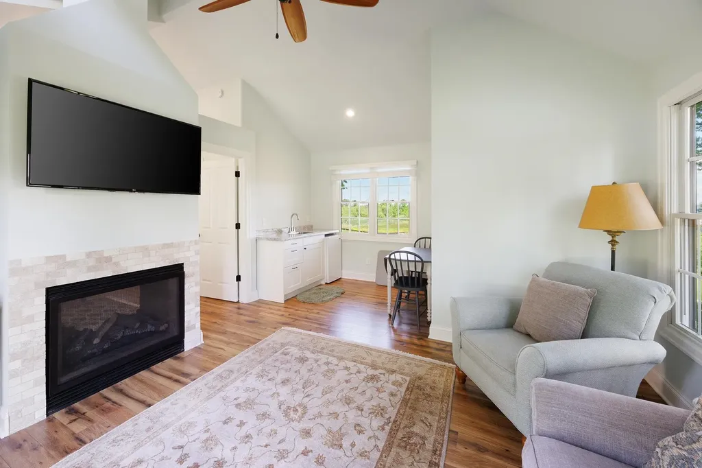 5552 S Spyglass Ridge Drive Suttons Bay Township MI 49682