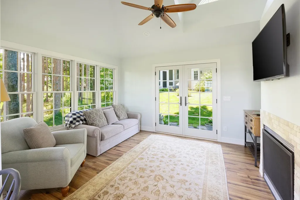 5552 S Spyglass Ridge Drive Suttons Bay Township MI 49682