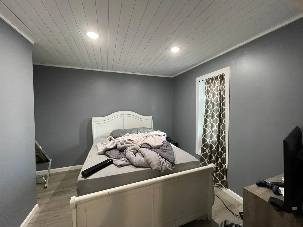 218 S Cottage Cadillac City MI 49601
