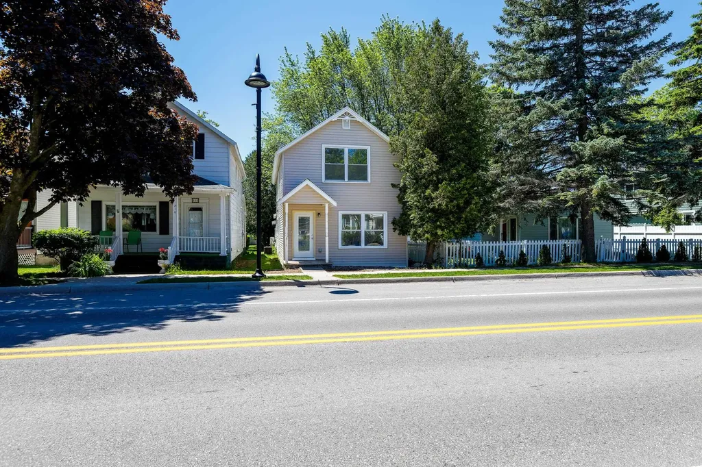 812 Forest Avenue Frankfort City MI 49635