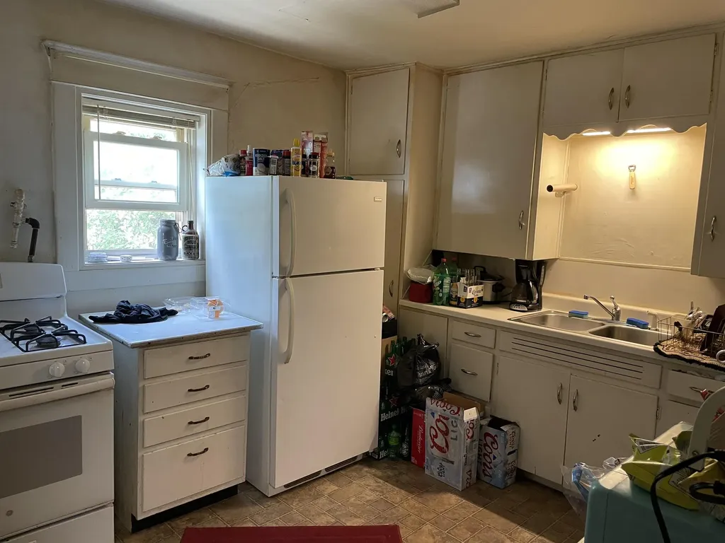 314 E Pine Cadillac City MI 49601