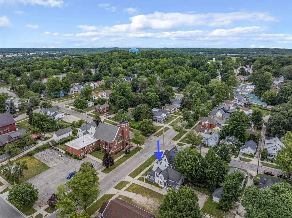 314 E Pine Cadillac City MI 49601