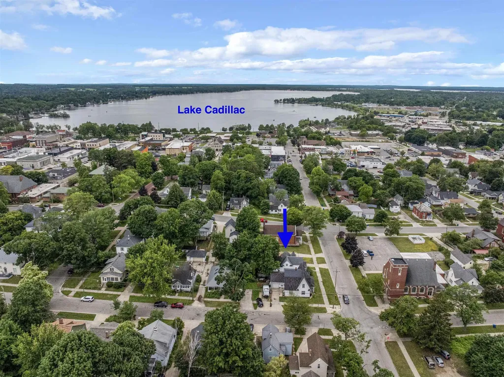 314 E Pine Cadillac City MI 49601