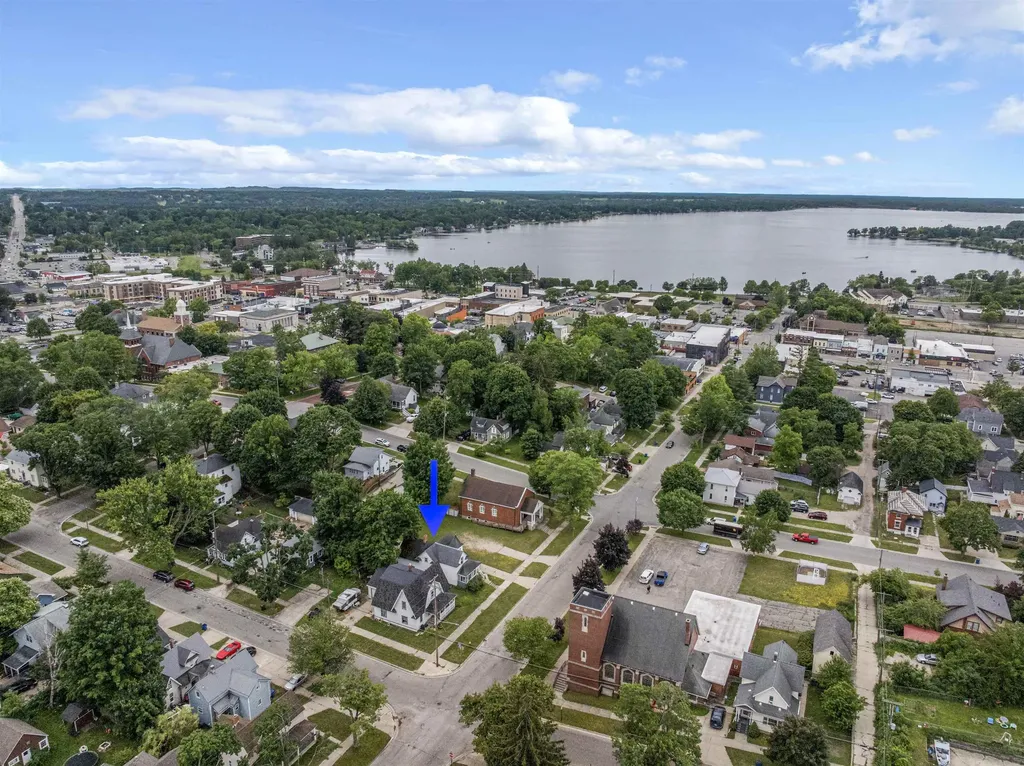 314 E Pine Cadillac City MI 49601