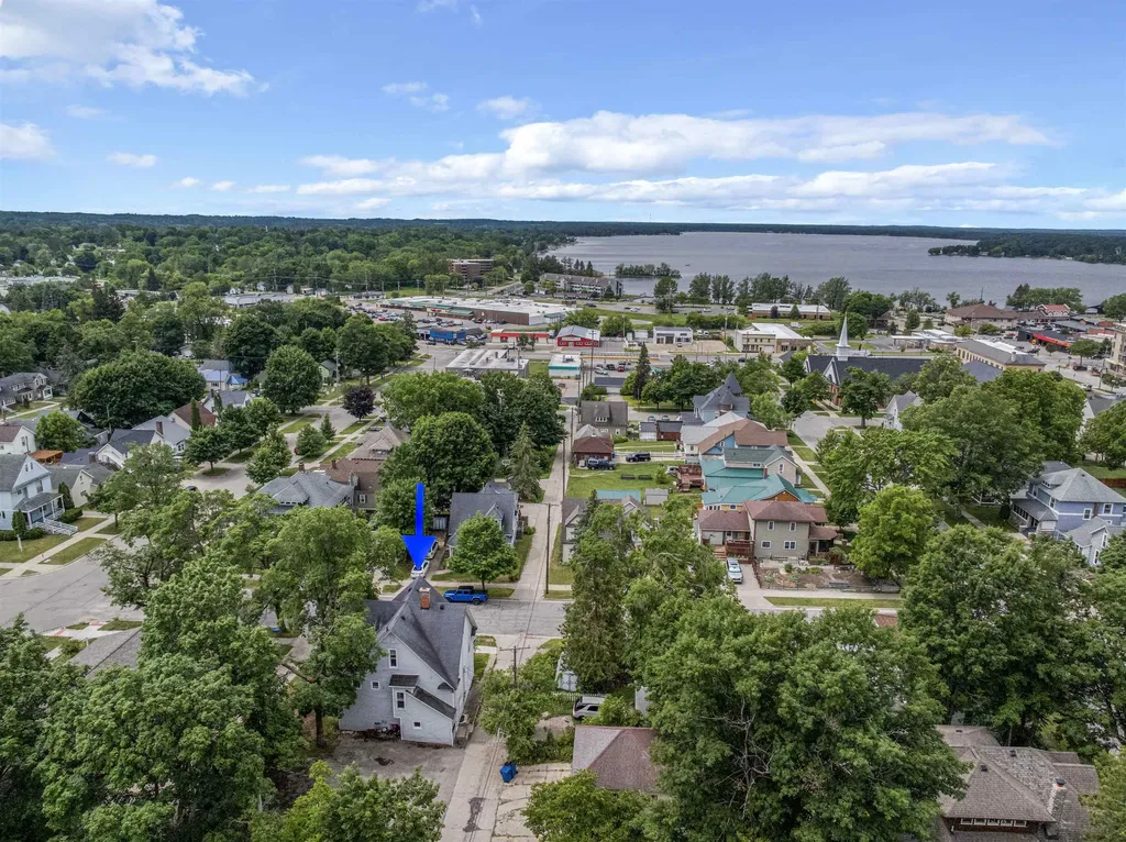 314 E Pine Cadillac City MI 49601
