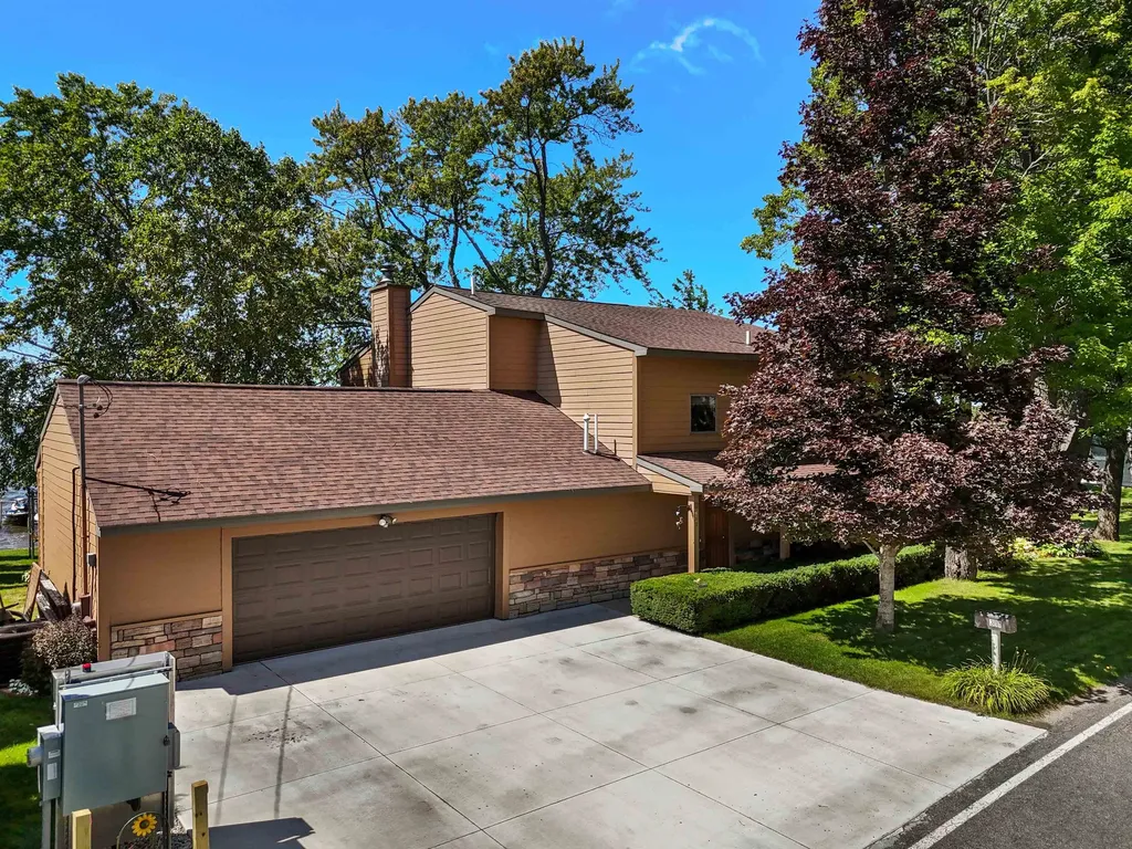 311 E Lake Mitchell Drive Cherry Grove Township MI 49601