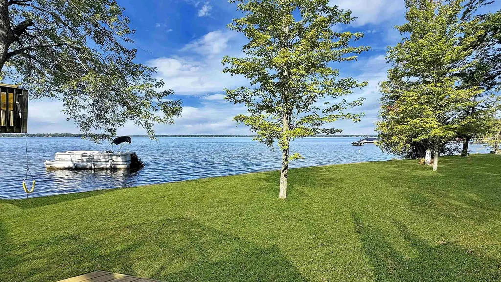 311 E Lake Mitchell Drive Cherry Grove Township MI 49601