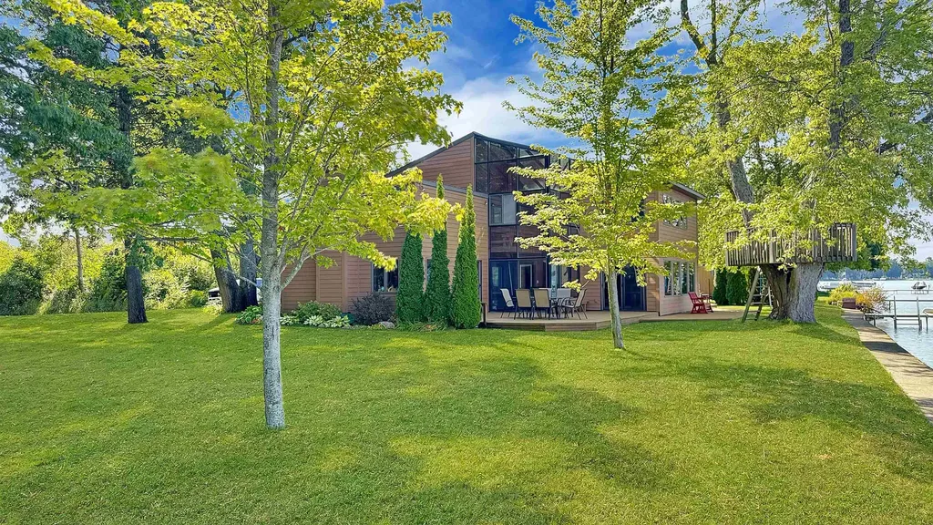 311 E Lake Mitchell Drive Cherry Grove Township MI 49601