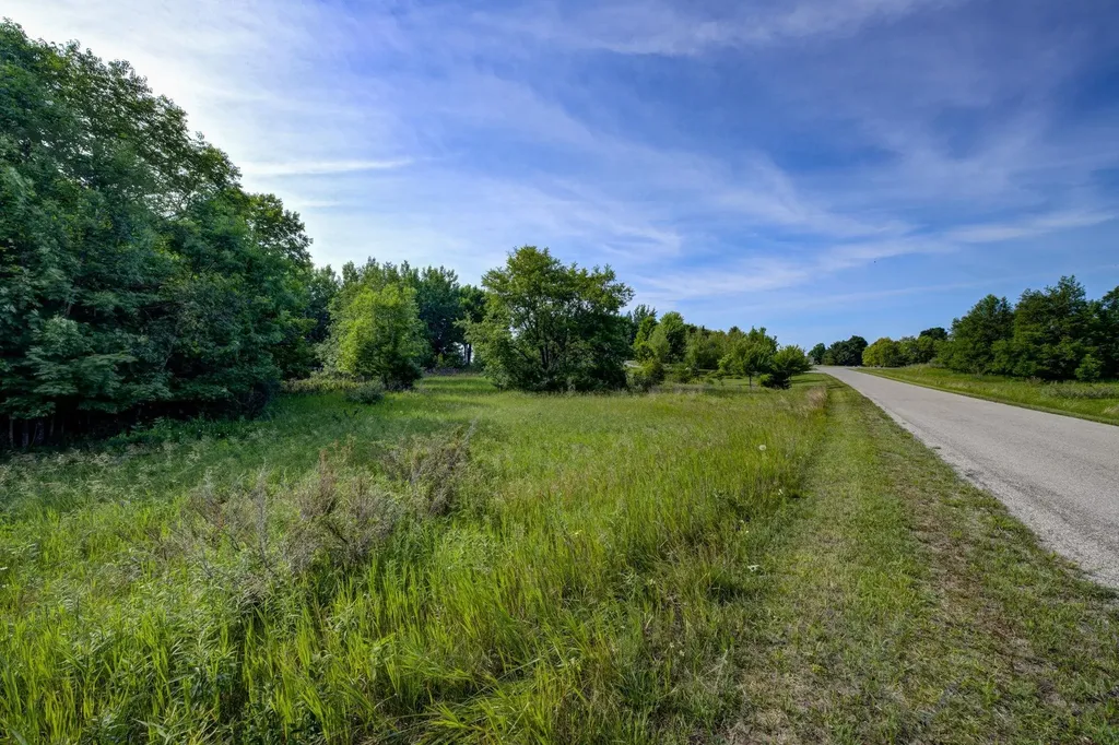 Lot 9 W Harbour Ridge Cleveland Township MI 49664