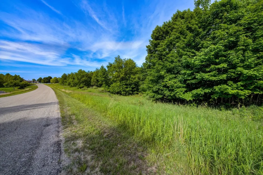 Lot 27 W Harbour Ridge Cleveland Township MI 49664