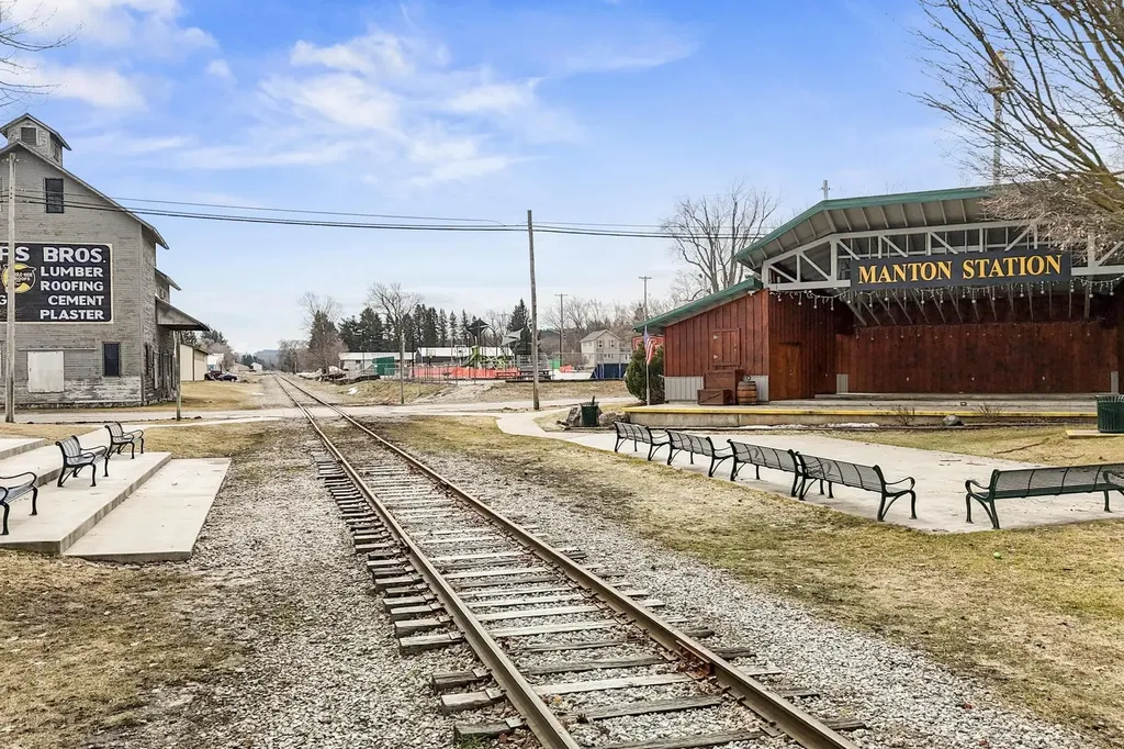 304 W Main Street Manton City MI 49663
