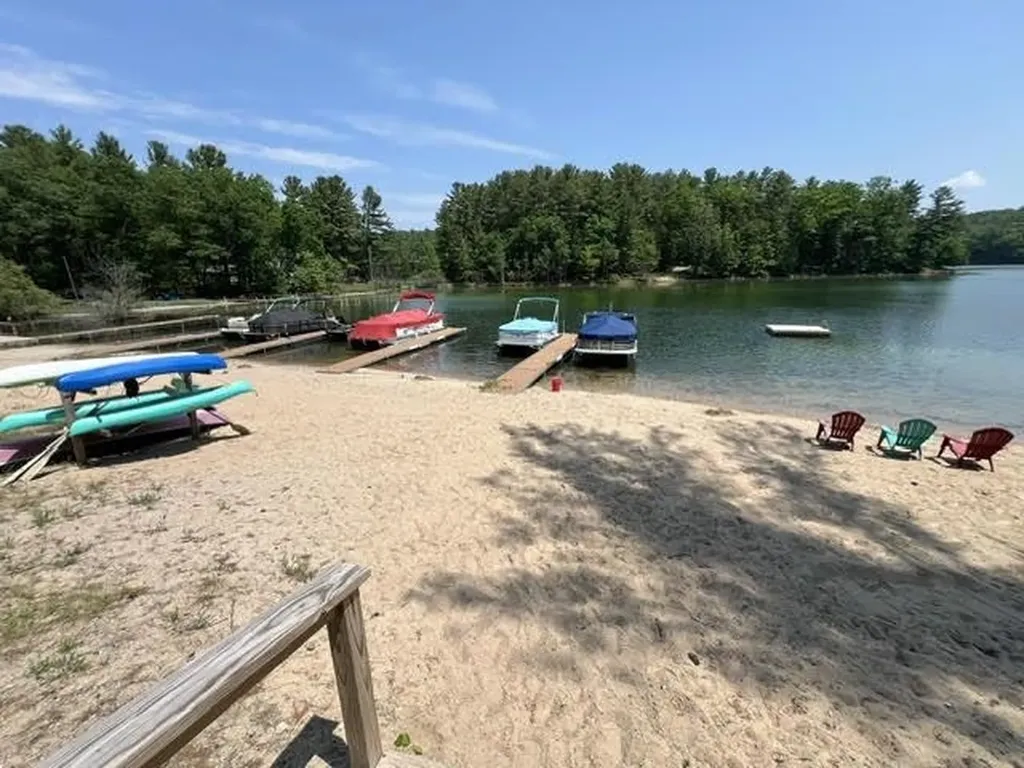2341 Lake View Avenue East Bay Township MI 49696