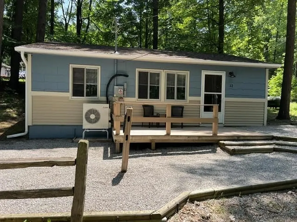 2341 Lake View Avenue East Bay Township MI 49696