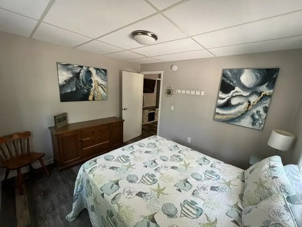 2341 Lake View Avenue East Bay Township MI 49696