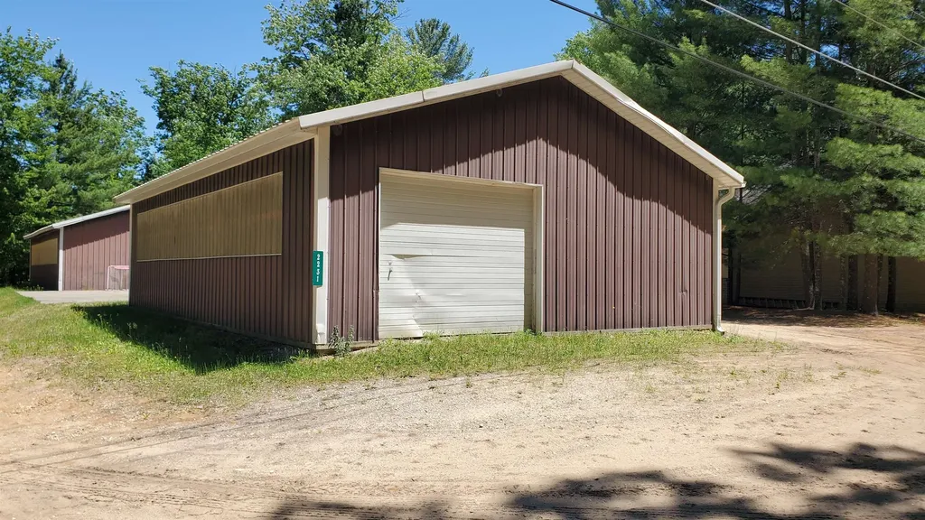 2341 Lake View Avenue East Bay Township MI 49696