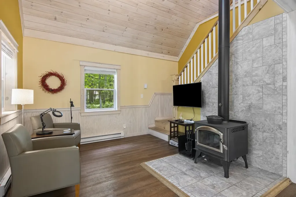 5174 N Crofton Road, SW Kalkaska Township MI 49680